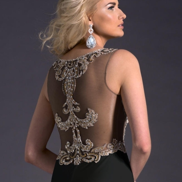 Elegant Cream and Gold Embellished Dress - Picture 9 of 9